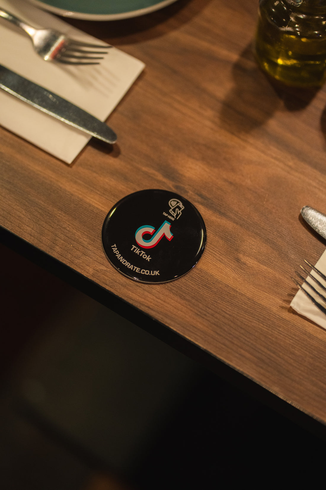 NFC Enabled Tiktok Smart Coin. Best chip, premium quality. Customers can follow you on Tiktok in one simple tap. No searching or finding your business, comes setup to your business so all the customer has to do is tap their phone and leave a rating. Ready to use out of the box! Get more followers, more orders and more engagement. Get more Customer with this simple to use product. Place on the counter or on individual tables. Tap and Rate.